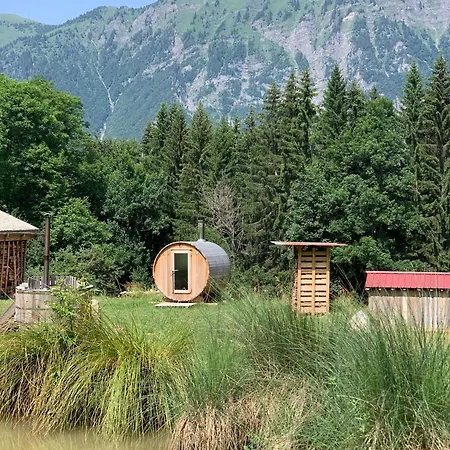 Sur Le Coux Bed & Breakfast Thyez