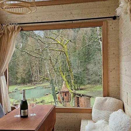 Sur Le Coux Bed & Breakfast Thyez