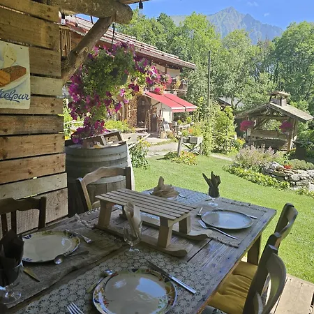Sur Le Coux Bed & Breakfast